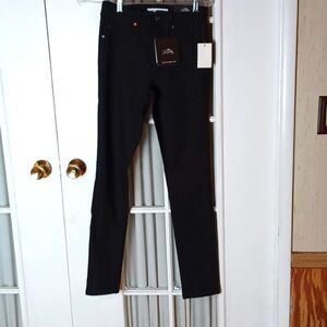 WomanYMI ROYALTY For Me  Mid Waist‎ Skinny  Leggings Jeans  ForEver Color. M 26W